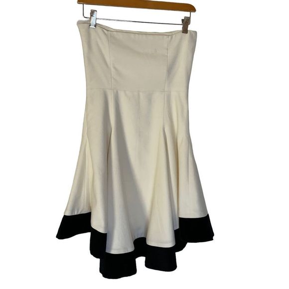 Gomez-Garcia Women's size 10 Ivory Black trimmed Sleeveless high low Dress - Picture 6 of 7